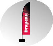 photo d'un feather flag (drapeau de publicité), aux couleurs de Sprint Communication (rouge et noir)
